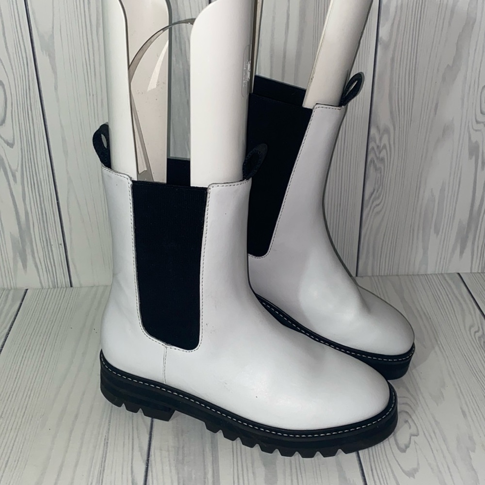 Aster Lug Sole Chelsea Boots